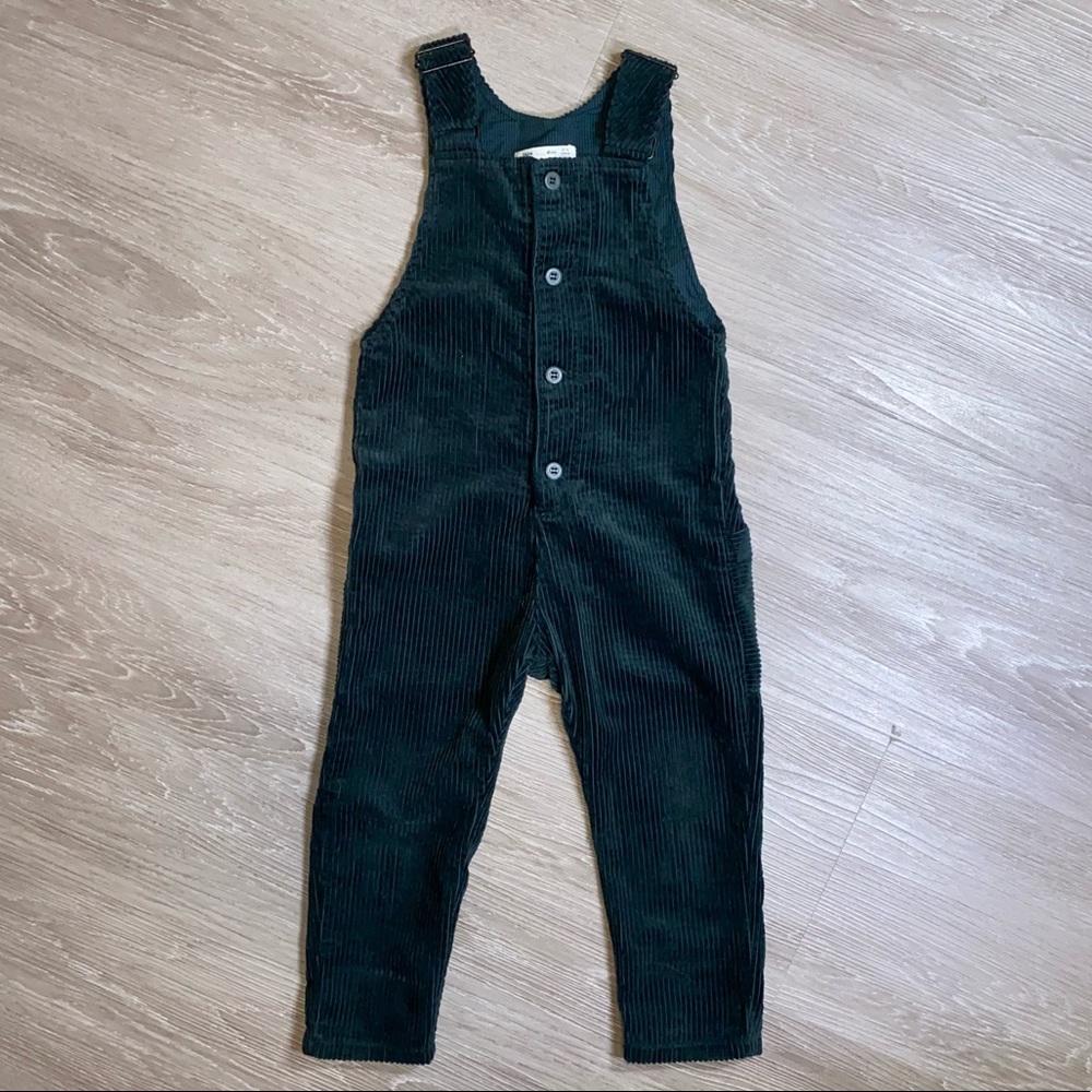 Zara baby collection green corduroy jumper with front button up size 3t/4t